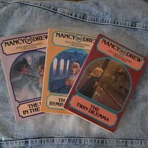 Nancy Drew Mystery Stories Book Set - Multicolor